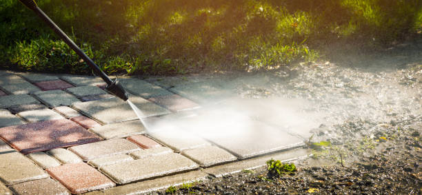 Why Choose Our Pressure Washing Services in Florida